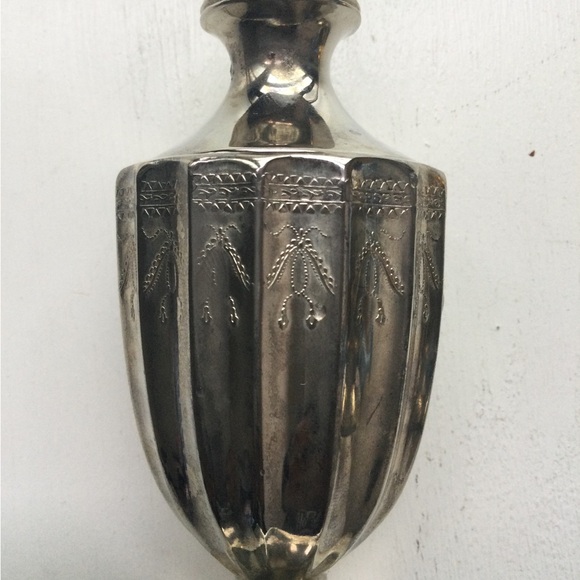 Godinger Silver & Copper Plated Salt & Pepper Shakers - Picture 15 of 16